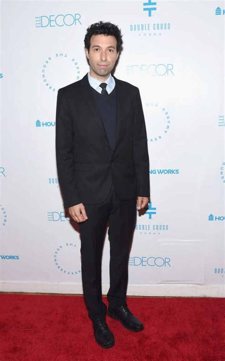Alex Karpovsky Net Worth - Wiki, Age, Weight and Height, Relationships, Family, and More