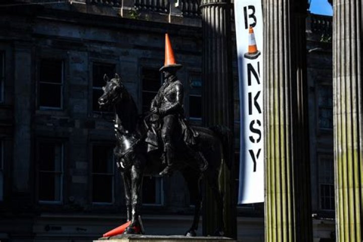 Banksy Net Worth - Wiki, Age, Weight and Height, Relationships, Family, and More