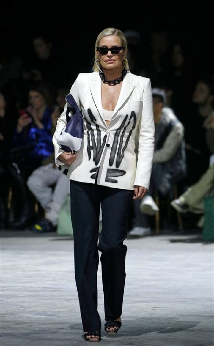 Yolanda Hadid Ramp Walk